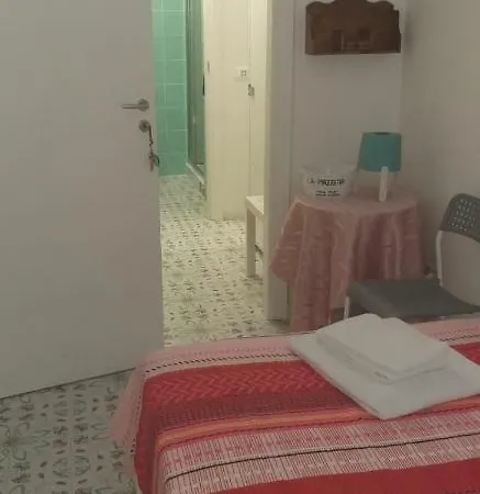 Iscla Alojamento de Acomodação e Pequeno-almoço Ísquia